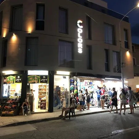 ゲストハウス Colors Boutique 4*