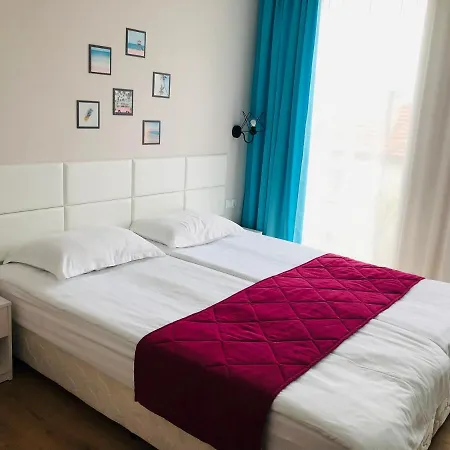 Colors Boutique Konukevi 4*